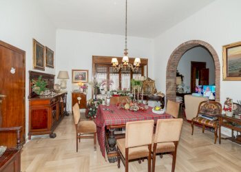 DSC07693.jpg - Villa Viale Scala Greca, Siracusa - foto 18