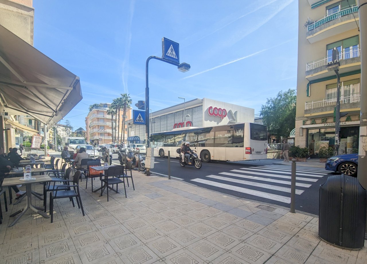 Sanremo zona Foce - Two-room apartment Corso Matuzia 149, Sanremo - photo 1