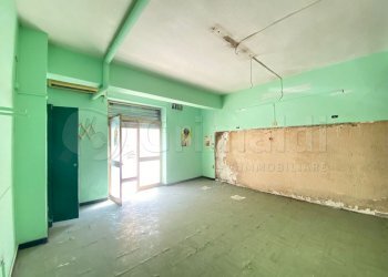 1.jpg - Locale Commerciale Giugliano in Campania - foto 1