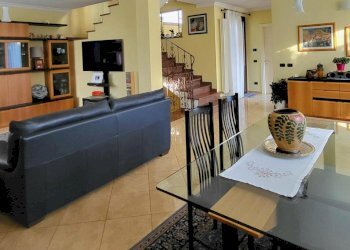 20251125_144043.jpg - Porzione di casa VIA XI FEBBRAIO 11, Sissa Trecasali - foto 2