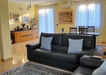 20251125_144011.jpg - Porzione di casa VIA XI FEBBRAIO 11, Sissa Trecasali - foto 12