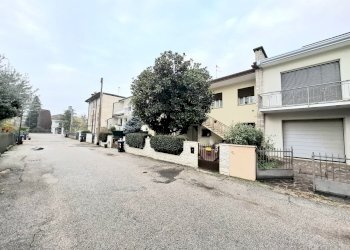 20251202_085627.jpg - Casa indipendente Via Martiri di Belfiore 19, Rovigo - foto 3