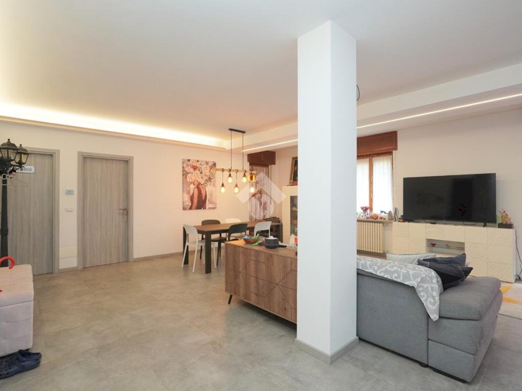 Four-room apartment Via della libertà, Chiomonte - photo 2