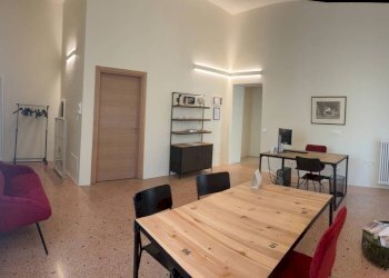 Office Via Camillo Benso di Cavour, 8, Alba - photo 2