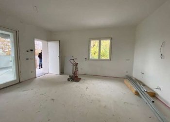 Three-room apartment Maranello - photo 16