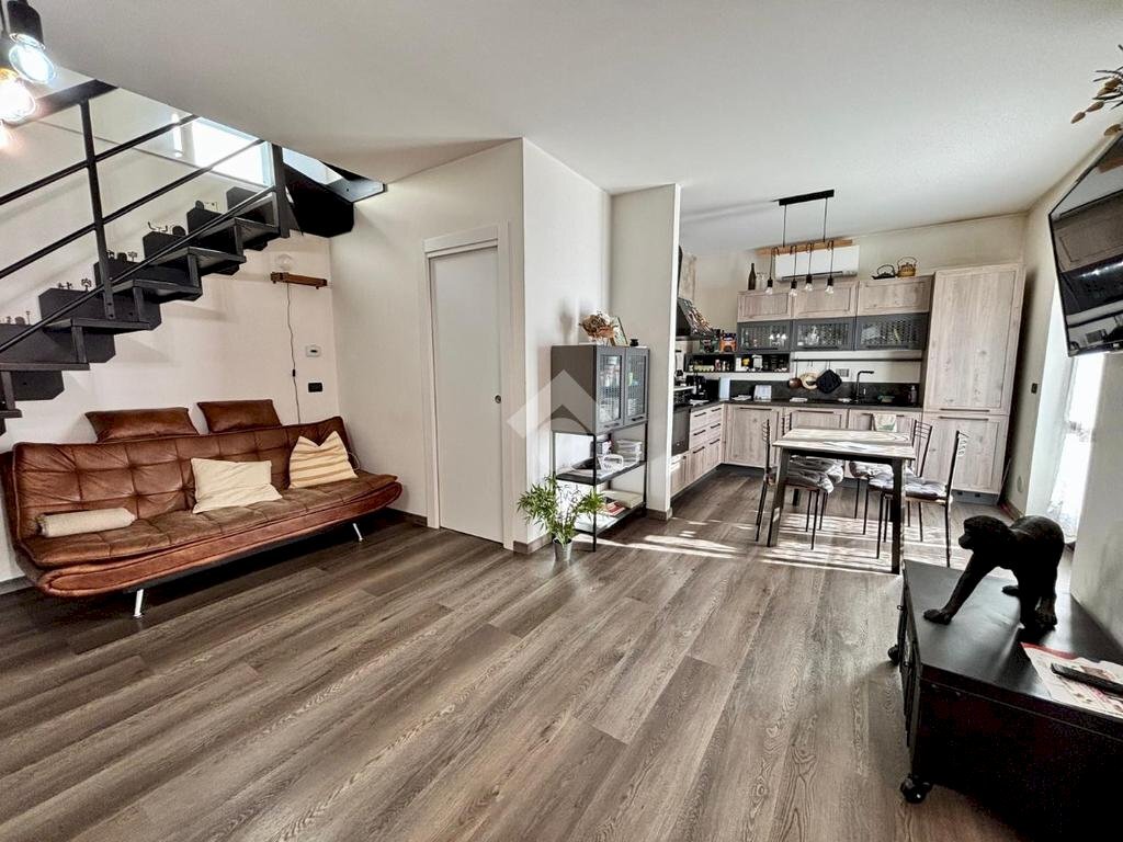 Four-room apartment Via San Giovanni, Borgaro Torinese - photo 1