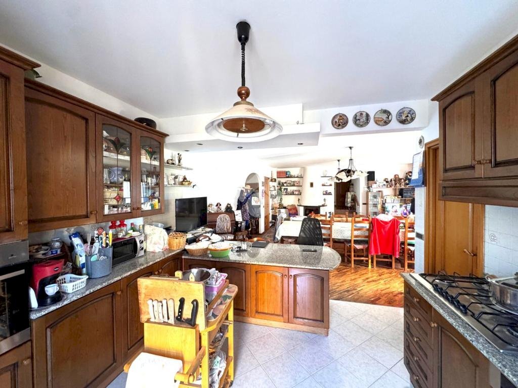 Villa Trifamiliare Via San Bernardo, Genova (zona Bolzaneto) - foto 3