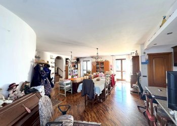 Villa Trifamiliare Via San Bernardo, Genova (zona Bolzaneto) - foto 6