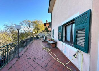 Villa Trifamiliare Via San Bernardo, Genova (zona Bolzaneto) - foto 12