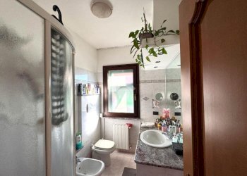 Villa Trifamiliare Via San Bernardo, Genova (zona Bolzaneto) - foto 27