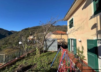 Villa Trifamiliare Via San Bernardo, Genova (zona Bolzaneto) - foto 30