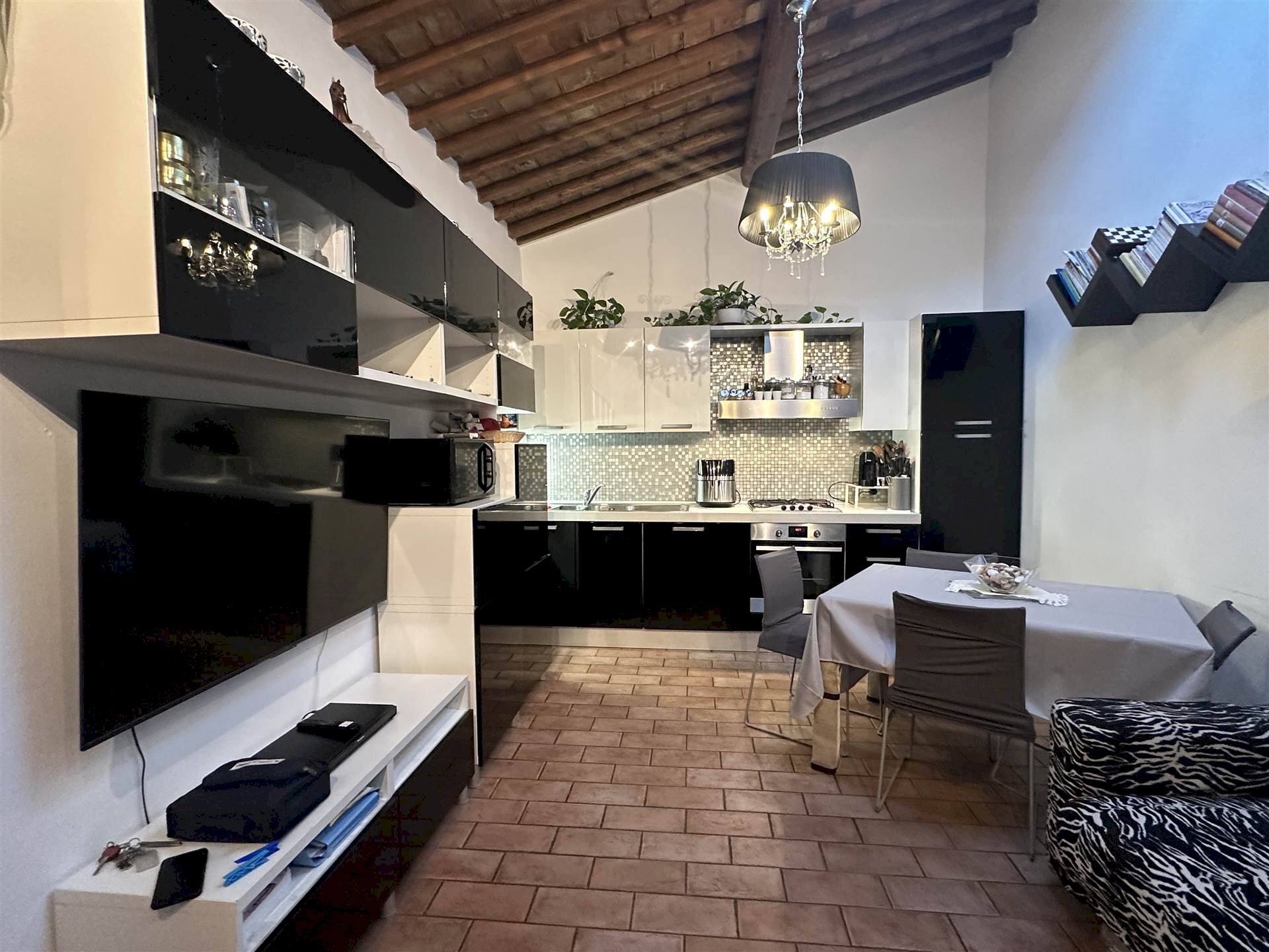 Four-room apartment Livorno - photo 3