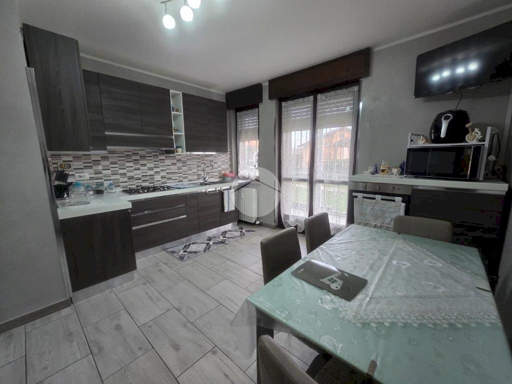 Trilocale Via Ugo Foscolo, Montanaro - foto 2