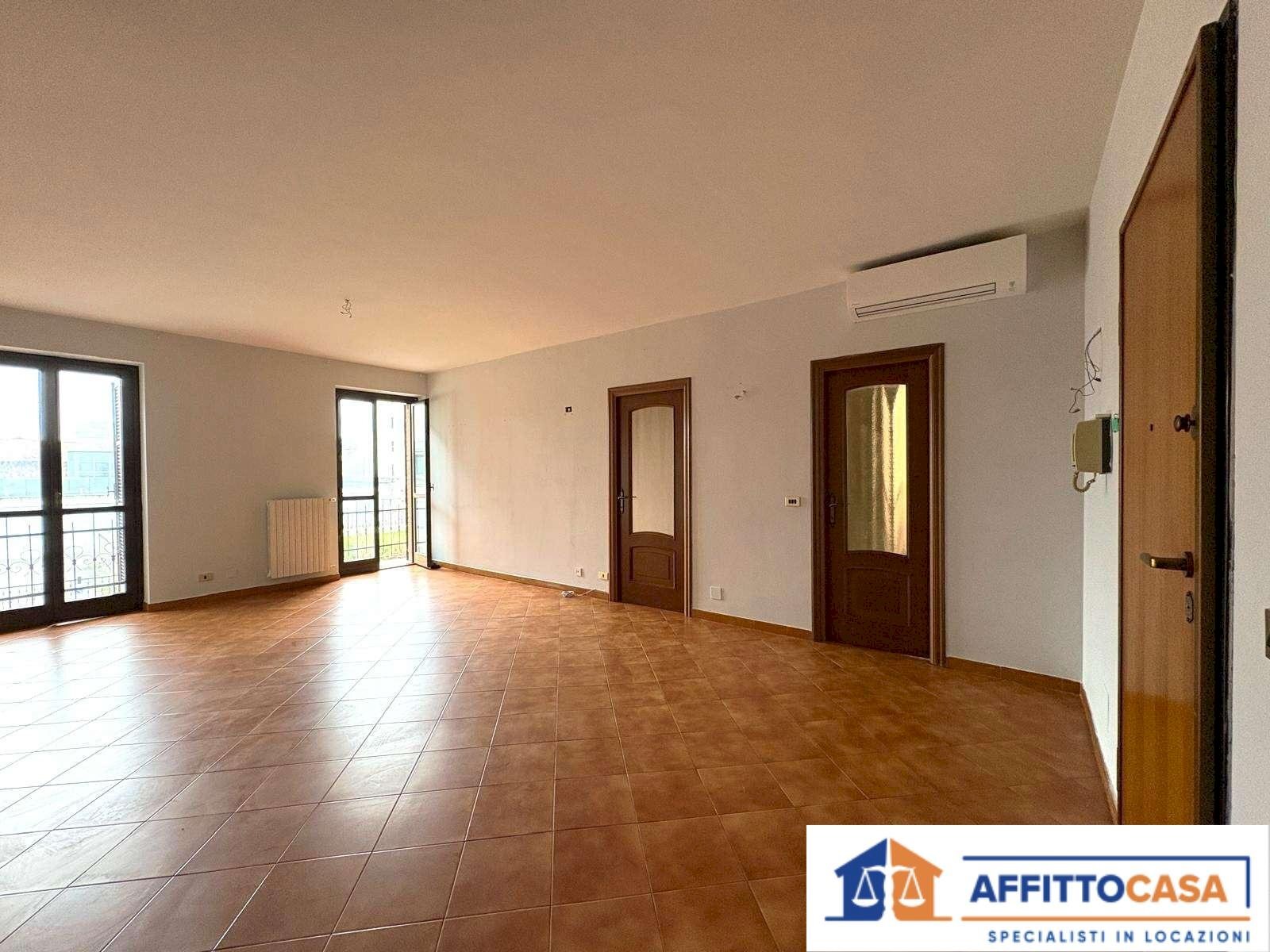 Locale Commerciale Carmagnola - foto 2