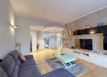 Bilocale Via Sant'alberto, 28 
 Sestri Ponente, Genova (zona Sestri Ponente) - foto 2