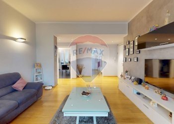 Bilocale Via Sant'alberto, 28 
 Sestri Ponente, Genova (zona Sestri Ponente) - foto 1