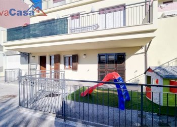 Trilocale Via Aldo Moro 40, Osimo - foto 23