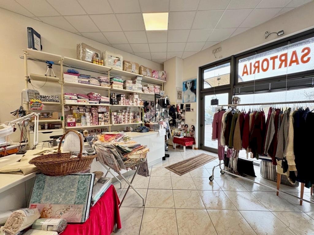 Shop via apsella, Montelabbate - photo 3