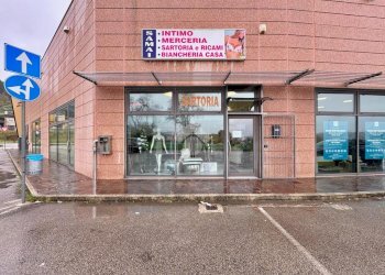 Shop via apsella, Montelabbate - photo 1