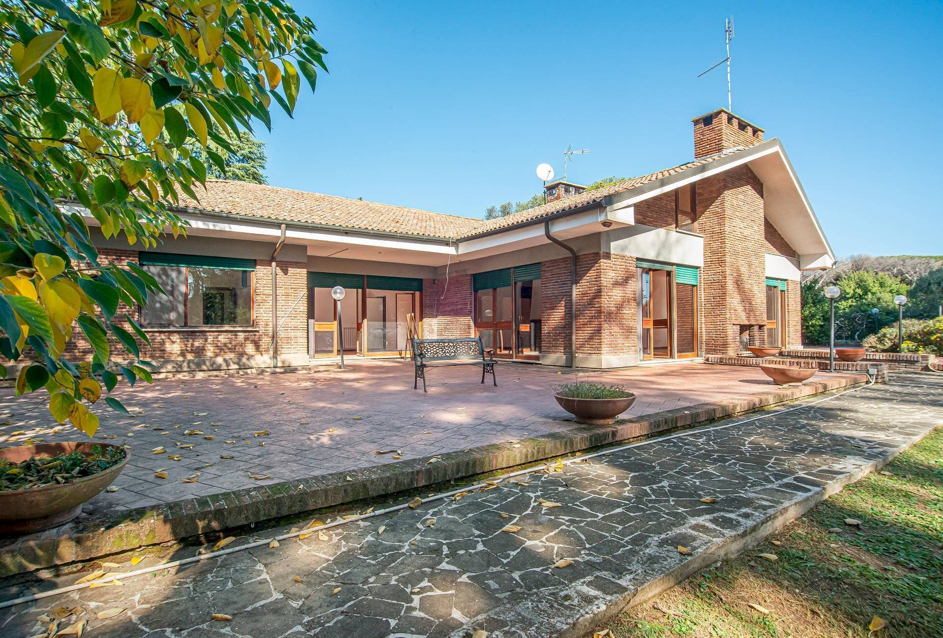 Foto 1 - Villa Via di Tor Carbone
 
65, Roma - foto 1