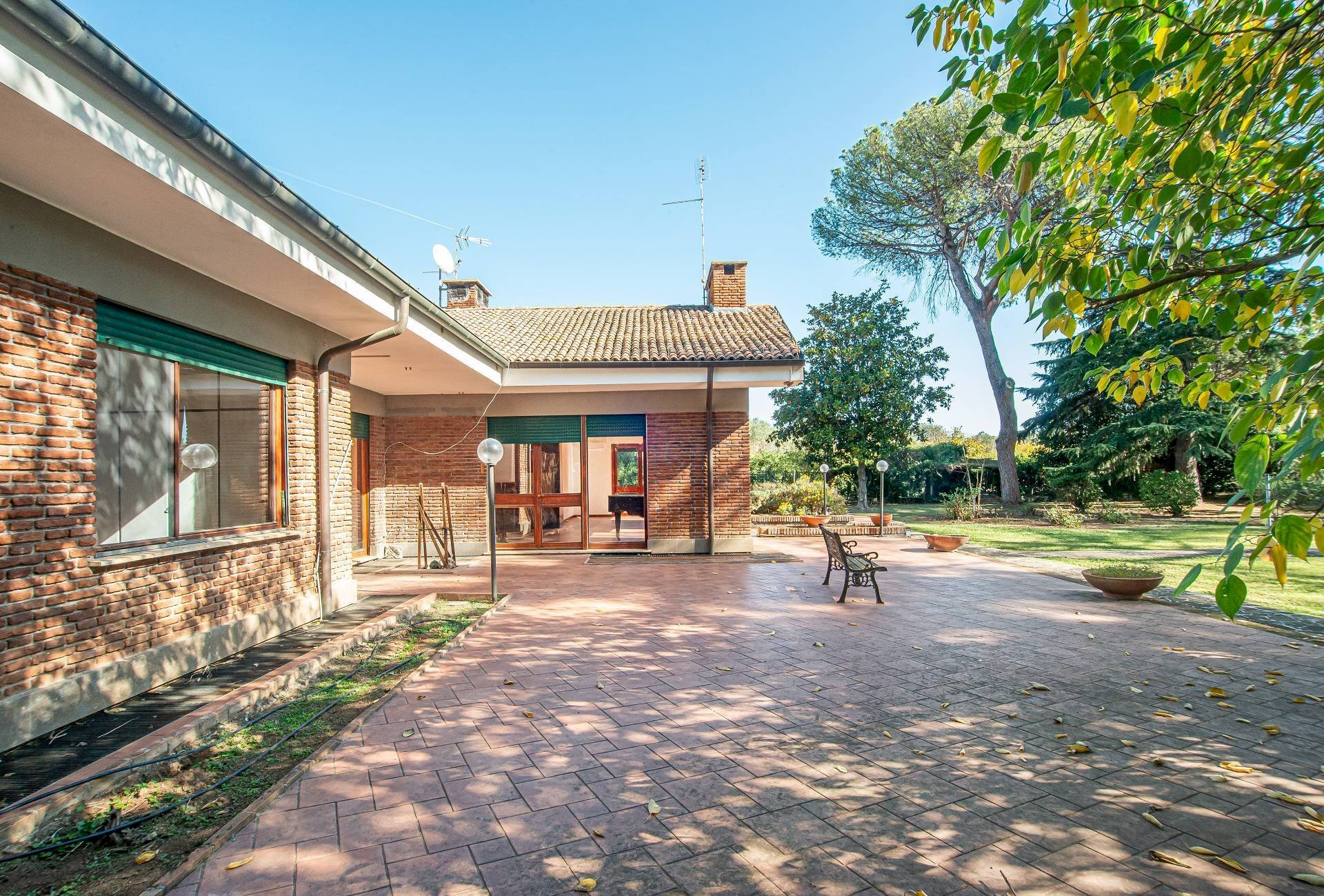 Foto 3 - Villa Via di Tor Carbone
 
65, Roma - foto 3