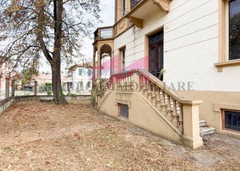 Foto 6 - Villa viale fattori
 
2, Castelmassa - foto 6