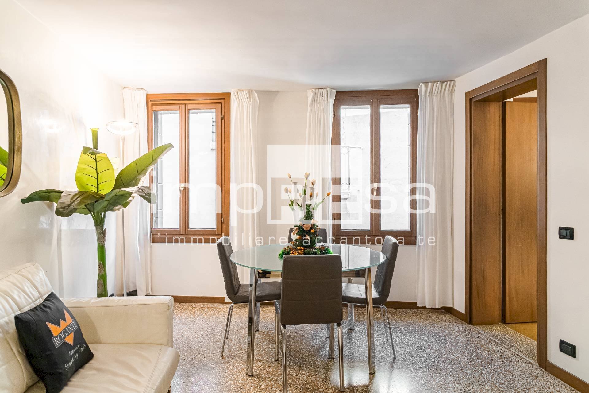 SOGGIONO PRANZO - Four-room apartment SESTIERE SAN MARCO
 
213, Venezia - photo 3