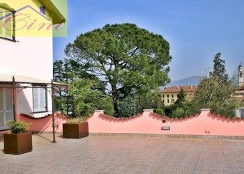 Foto 2 - Quadrilocale piazza martiri della libertà, Rogeno - foto 2