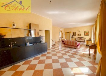 Foto 5 - Quadrilocale piazza martiri della libertà, Rogeno - foto 5