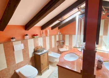 Foto 16 - Quadrilocale piazza martiri della libertà, Rogeno - foto 16