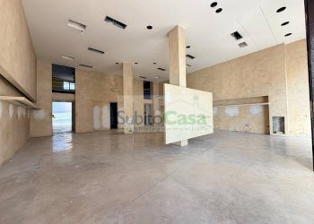 Foto 2 - Commercial Premises Via B.Croce
 
57, Chieti - photo 2