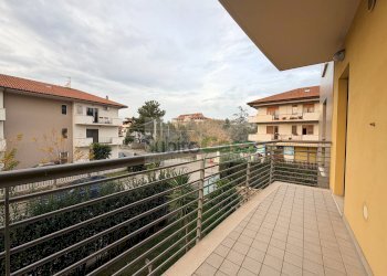 Foto 15 - Semi-detached house via isonzo
 
16, Chieti - photo 15