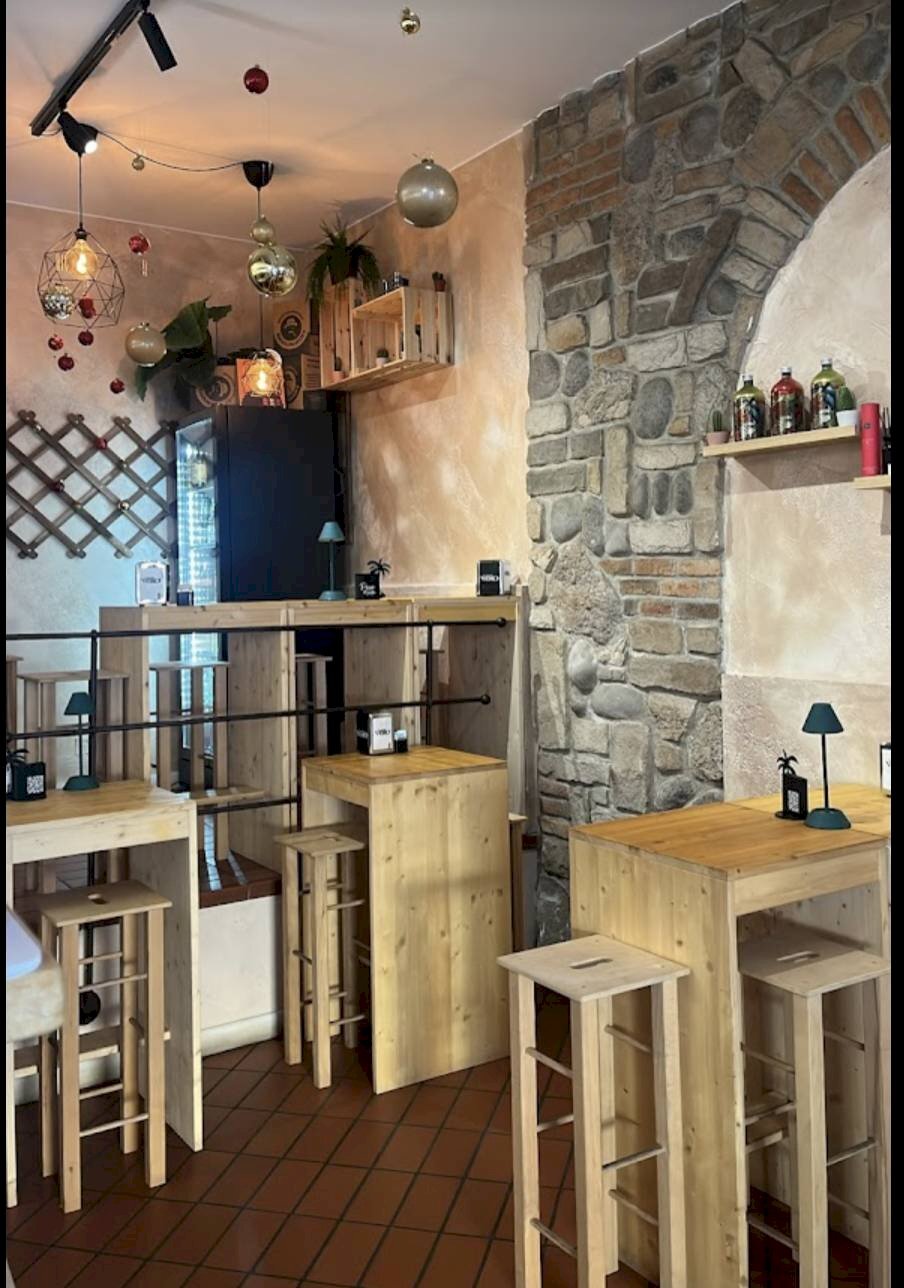 Foto 1 - Bar Tavola Calda - Fredda corso vittorio emanuele
 
60, Villafranca di Verona - foto 1