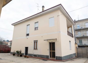 Casa all\'aperto - Villa VIA DON MINZONI
 
7, Agrate Brianza - foto 2