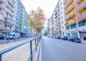Edificio all\'aperto - Appartamento Viale Unita' D'italia
 
63, Bari - foto 2