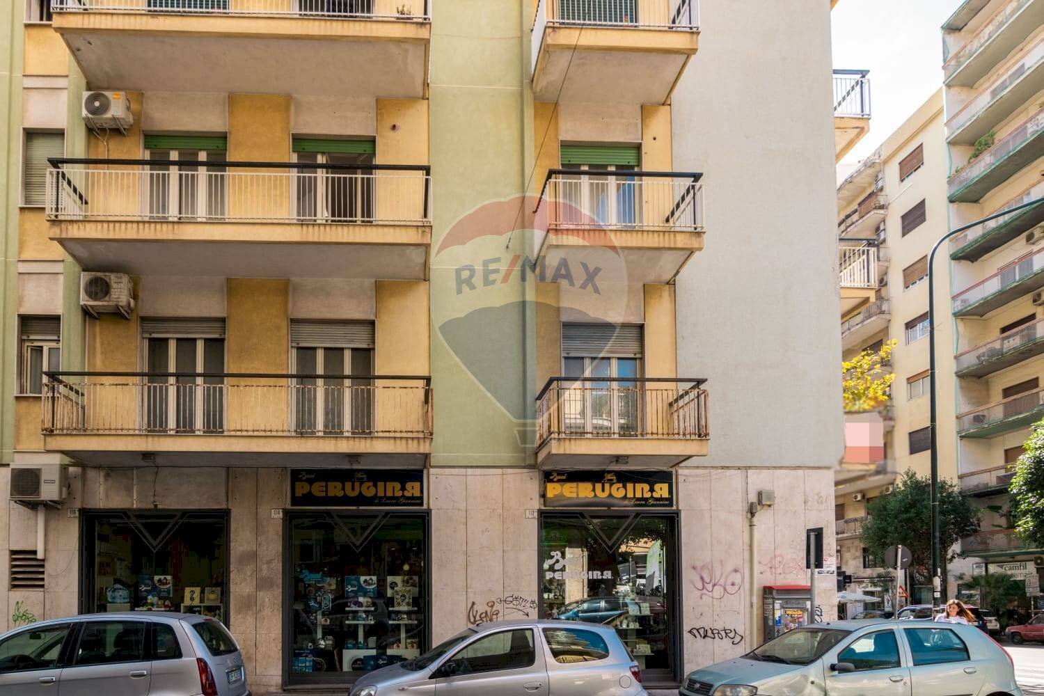 Edificio all\'aperto - Appartamento Viale Vittorio Veneto
122, Catania - foto 2