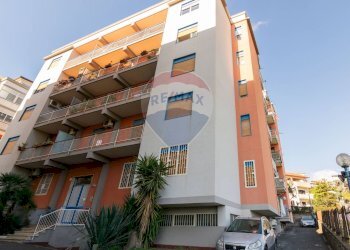 Edificio all\'aperto - Residence Via Fasano
20, Gravina di Catania - foto 2