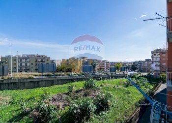 Edificio all\'aperto - Residence Via Fasano
20, Gravina di Catania - foto 26
