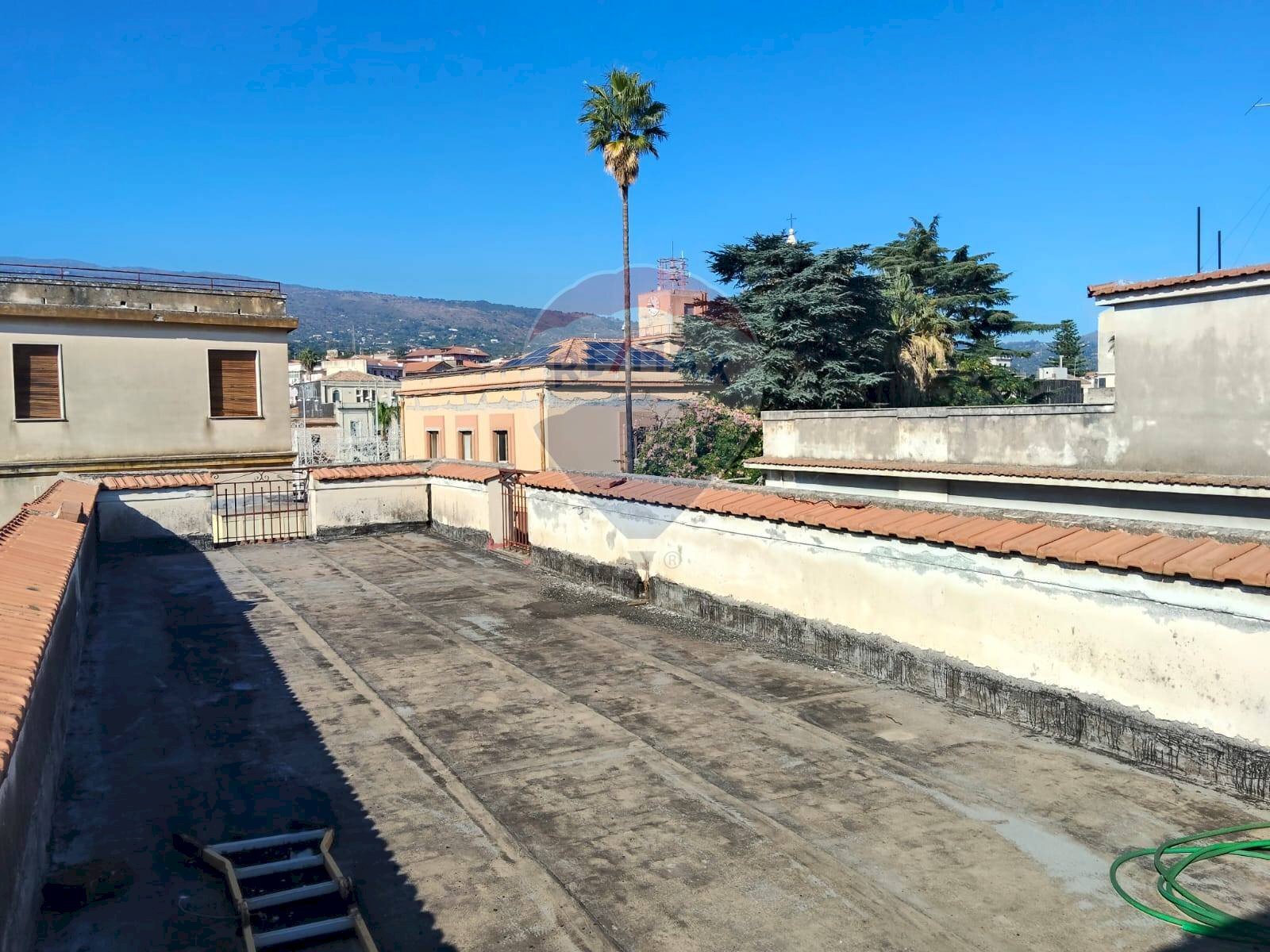 Terrazza - Casa indipendente Via Francesco Crispi
 
83, Mascali - foto 1