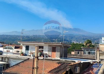 Vista delle montagne - Casa indipendente Via Francesco Crispi
 
83, Mascali - foto 9