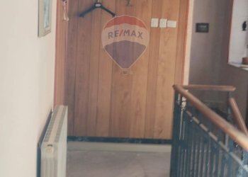 Hall / corridoio - Casa indipendente Via Francesco Crispi
 
83, Mascali - foto 10