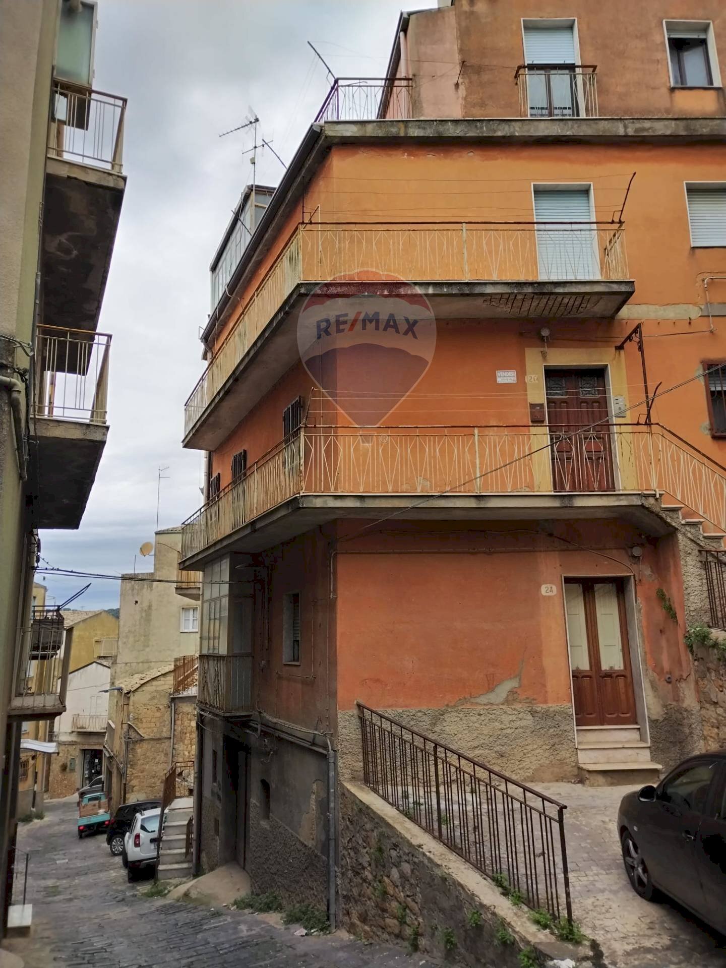 Edificio all\'aperto - Casa indipendente Via Carbone
 
24, Piazza Armerina - foto 1