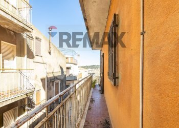 Balcone - Casa indipendente Via Carbone
 
24, Piazza Armerina - foto 4