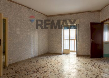 Stanza vuota - Casa indipendente Via Carbone
 
24, Piazza Armerina - foto 12