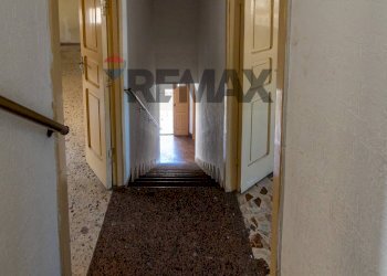 Hall / corridoio - Casa indipendente Via Carbone
 
24, Piazza Armerina - foto 36