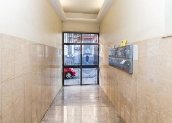 Ricezione / Lobby - Quadrilocale Via Etnea
 
660, Catania - foto 5