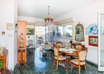 Sala da pranzo - Quadrilocale Via Etnea
 
660, Catania - foto 7