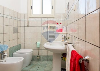 Bagno - Quadrilocale Via Etnea
 
660, Catania - foto 15