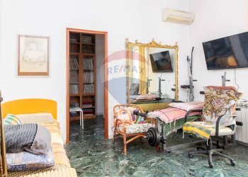 Soggiorno - Quadrilocale Via Etnea
 
660, Catania - foto 21