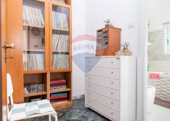 Camera / camera da letto - Quadrilocale Via Etnea
 
660, Catania - foto 22